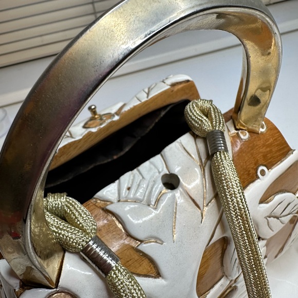 SOLD Timmy Woods Rare Hand Carved White Flower Purse Clutch Minaudiere Shoulder - Picture 12 of 16